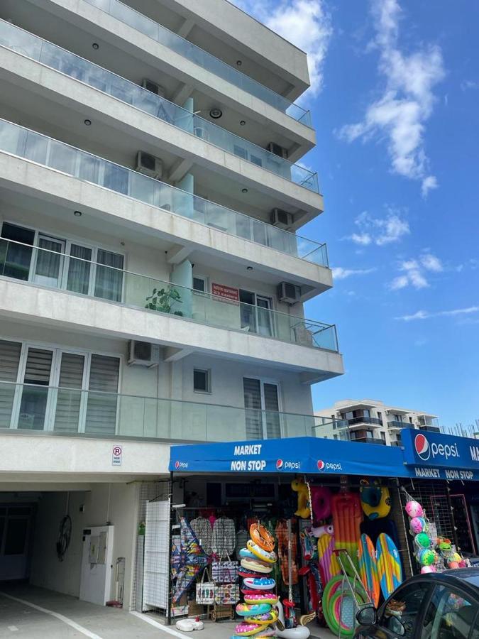 Ini Apartment Alezzi Năvodari Екстериор снимка