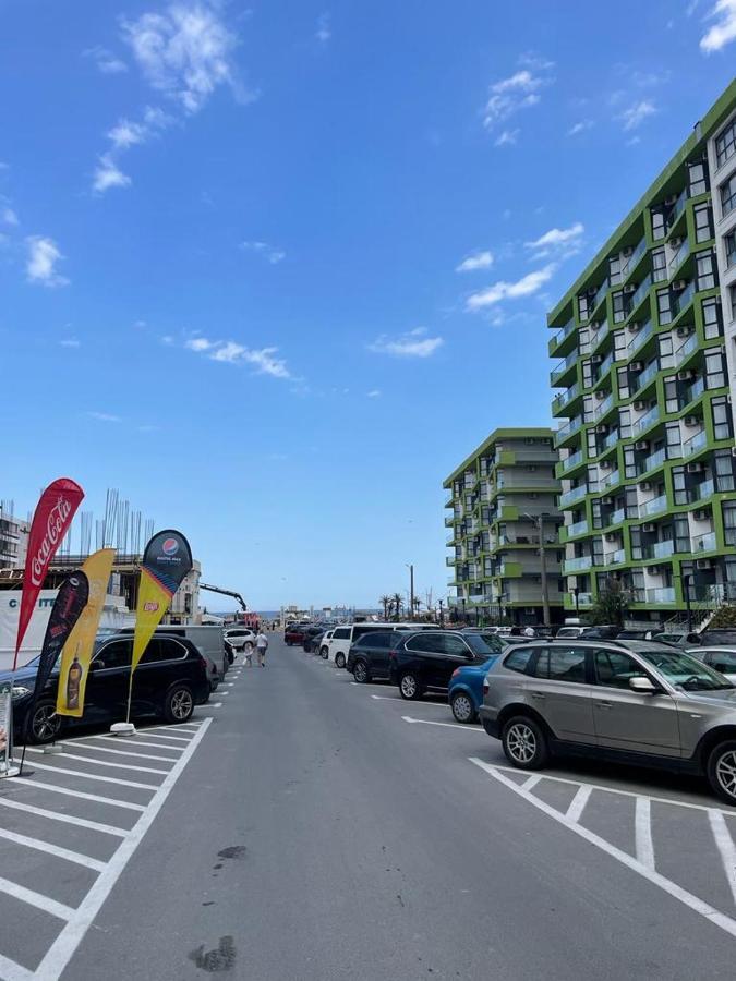 Ini Apartment Alezzi Năvodari Екстериор снимка