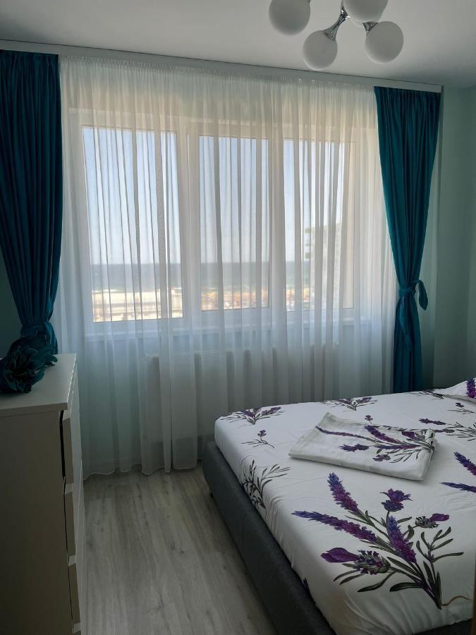 Ini Apartment Alezzi Năvodari Екстериор снимка